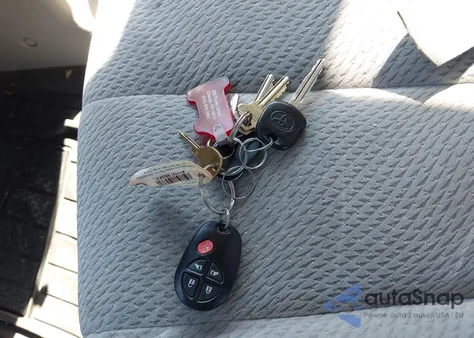 2013 Toyota Sienna Le V6 8 Passenger from USA, damaged, VIN 5TDKK3DC4DS381265